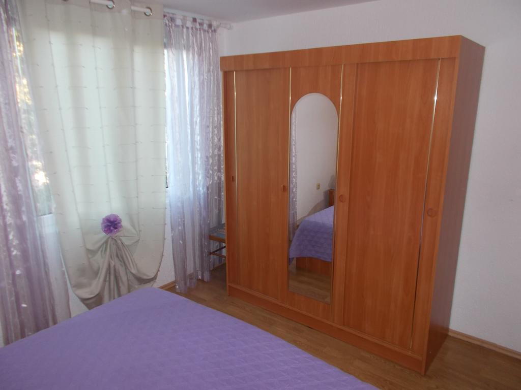 Apartments Makaus Кампор Экстерьер фото